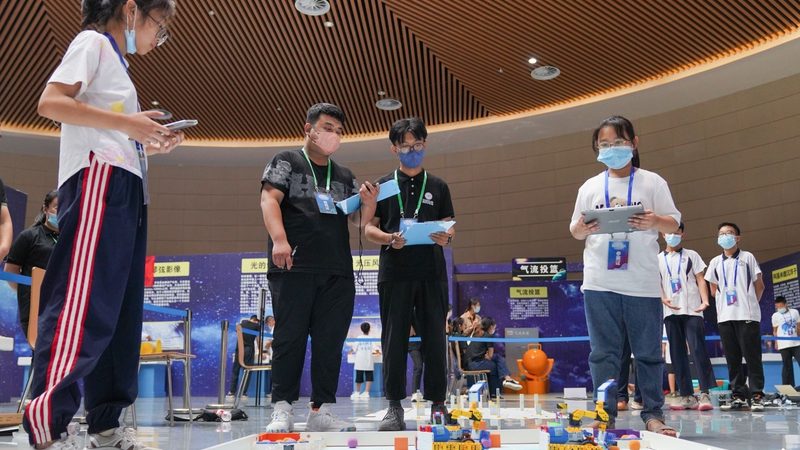 微服务架构下的Docker部署：实践与优化**